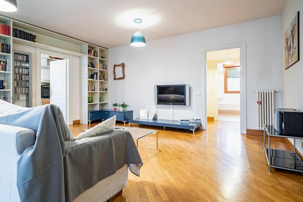 Broletto Park Apartment - Affitti Brevi Italia Lecco Eksteriør billede